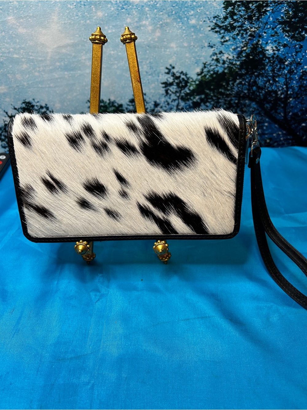 Cowhide Pattern Wristlet Wallet Clutch - Black & White Fur in Hide 8”x4” New